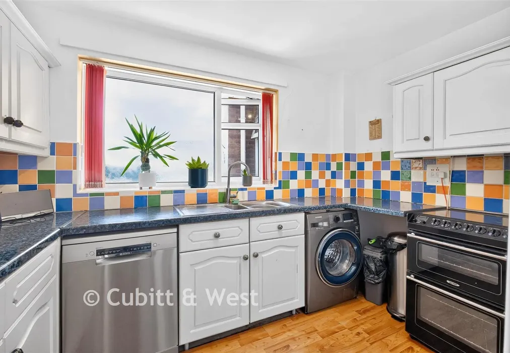 Kitchen - Sea Front, Hayling Island, Hampshire - Wards of Kent