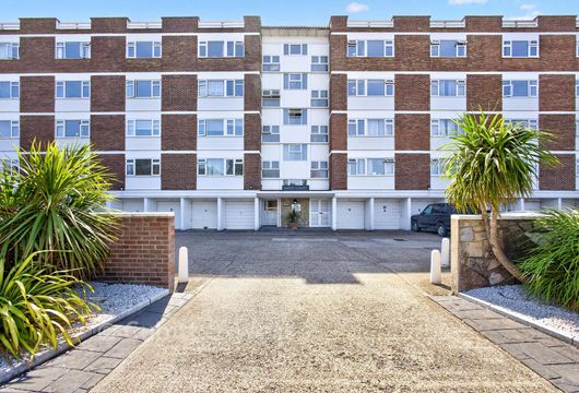 Sea Front, Hayling Island, Hampshire - Wards of Kent