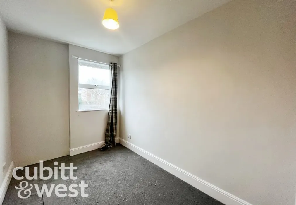  - DEPOSIT ALTERNATIVE AVAILABLE Hampshire Street PO1 - Wards of Kent