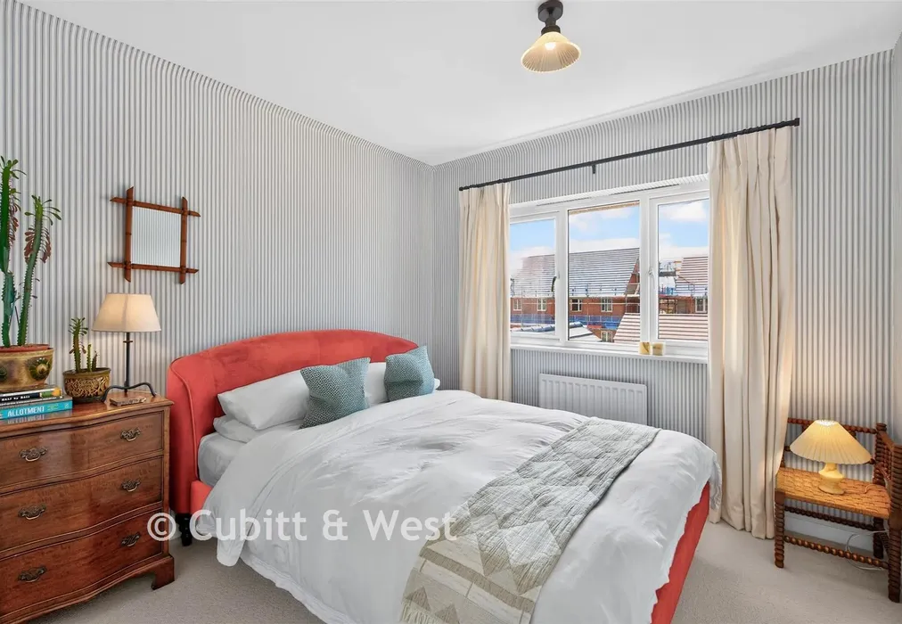 Bedroom 1 - Horseshoe Way, Walberton, West Sussex - Wards of Kent