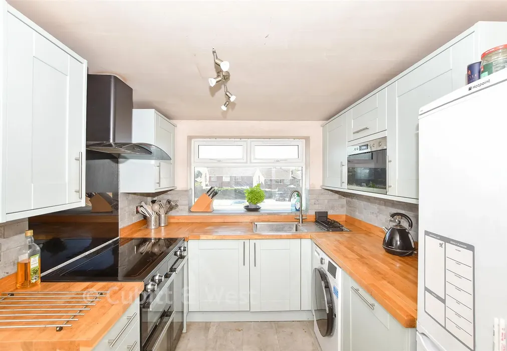Kitchen - Wivelsfield Road, Haywards Heath, West Sussex - Wards of Kent