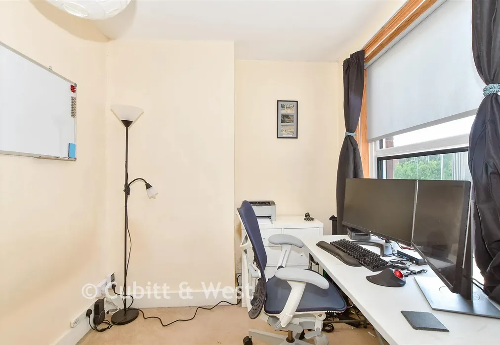 Bedroom 3 - Wivelsfield Road, Haywards Heath, West Sussex - Wards of Kent