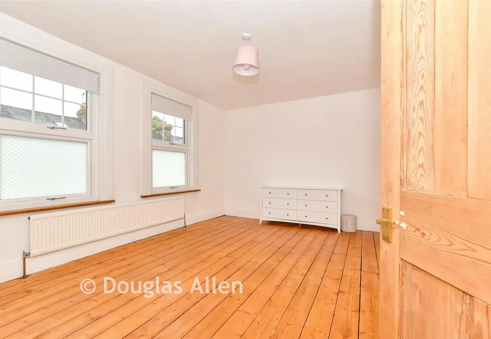 Bedroom 1 - Eastbrook Road, Waltham Abbey, Essex - Wards of Kent