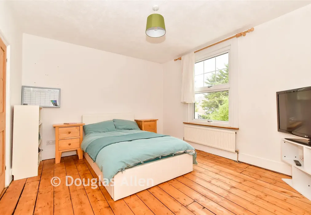 Bedroom 2 - Eastbrook Road, Waltham Abbey, Essex - Wards of Kent