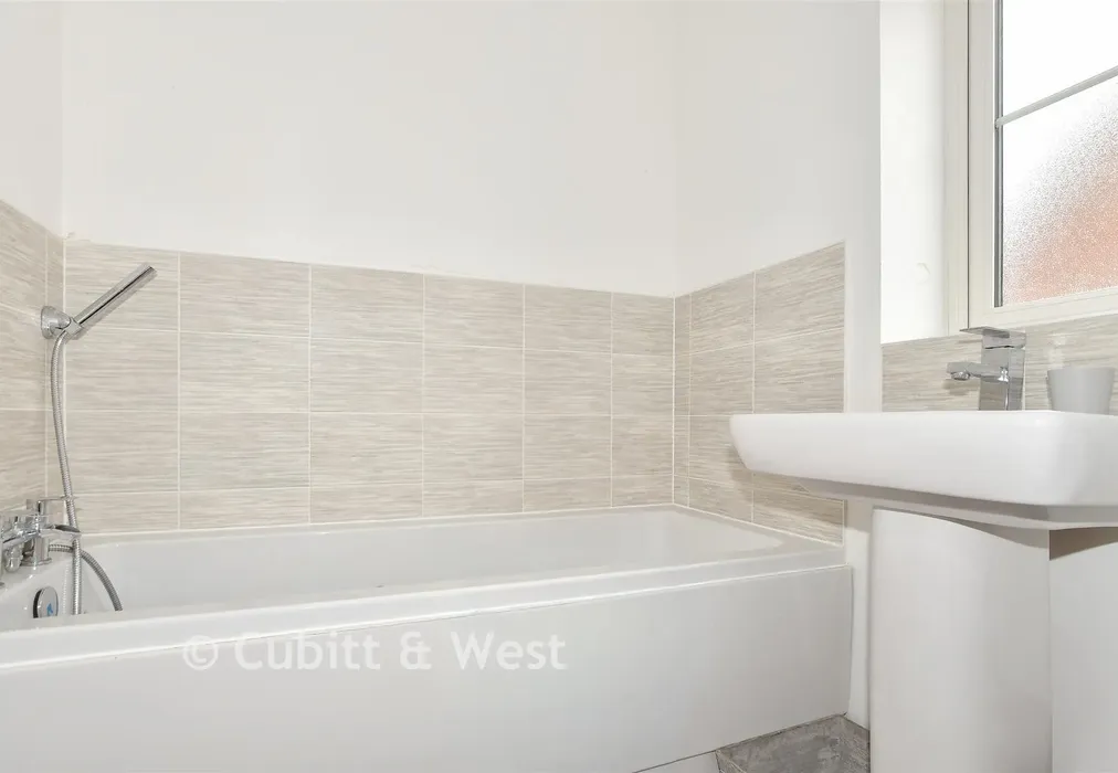 Bathroom - Bedivere Road, Crawley, West Sussex - Wards of Kent