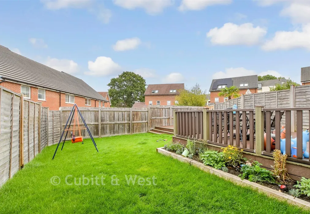 Rear Garden - Bedivere Road, Crawley, West Sussex - Wards of Kent