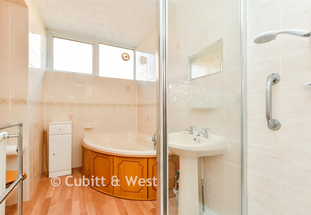 Bathroom - The Rowans, Worthing, West Sussex - Wards of Kent