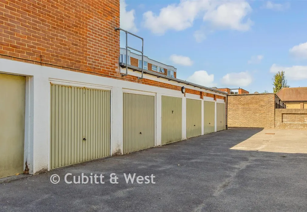 Garage - The Rowans, Worthing, West Sussex - Wards of Kent