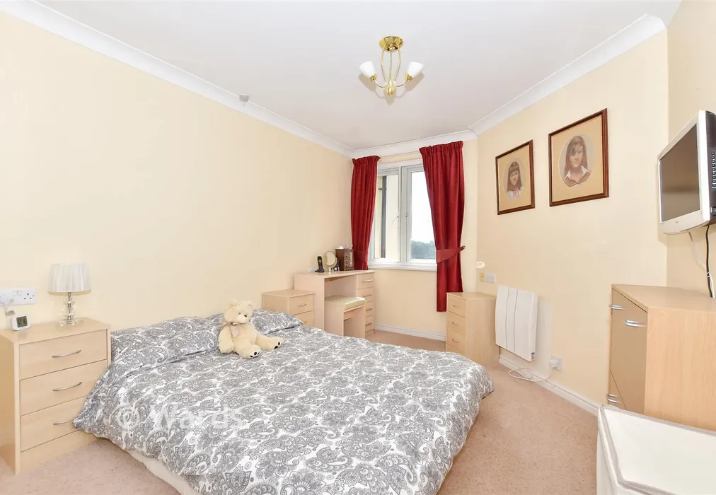 Bedroom - Richmond Street, Herne Bay, Kent - Wards of Kent