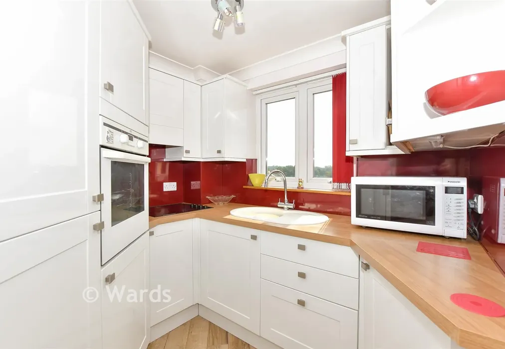 Kitchen - Richmond Street, Herne Bay, Kent - Wards of Kent