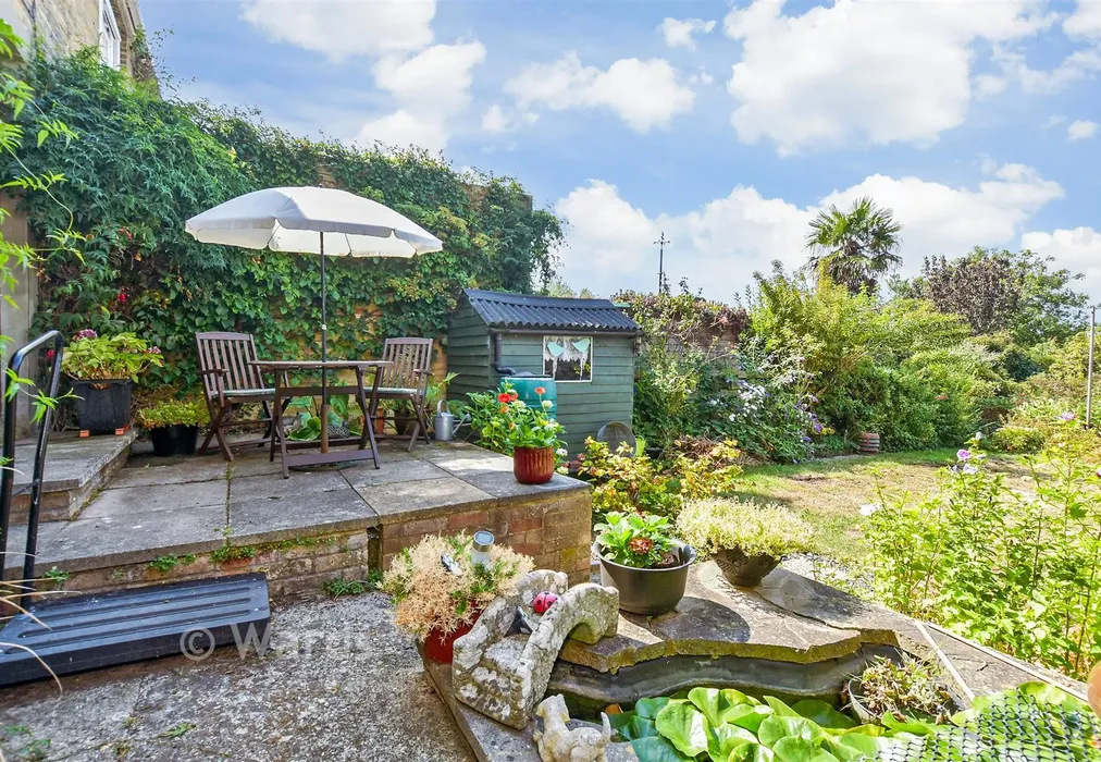 Patio / Decking - Invicta Road, Margate, Kent - Wards of Kent