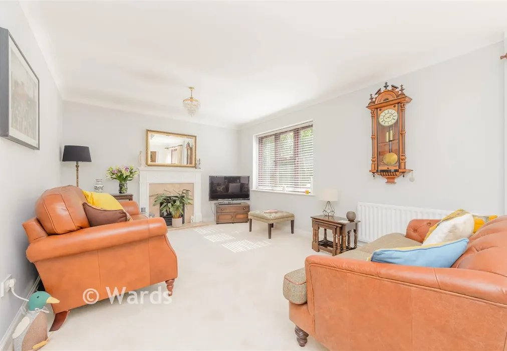 Lounge - Mill Lane, Blue Bell Hill, Chatham, Kent - Wards of Kent