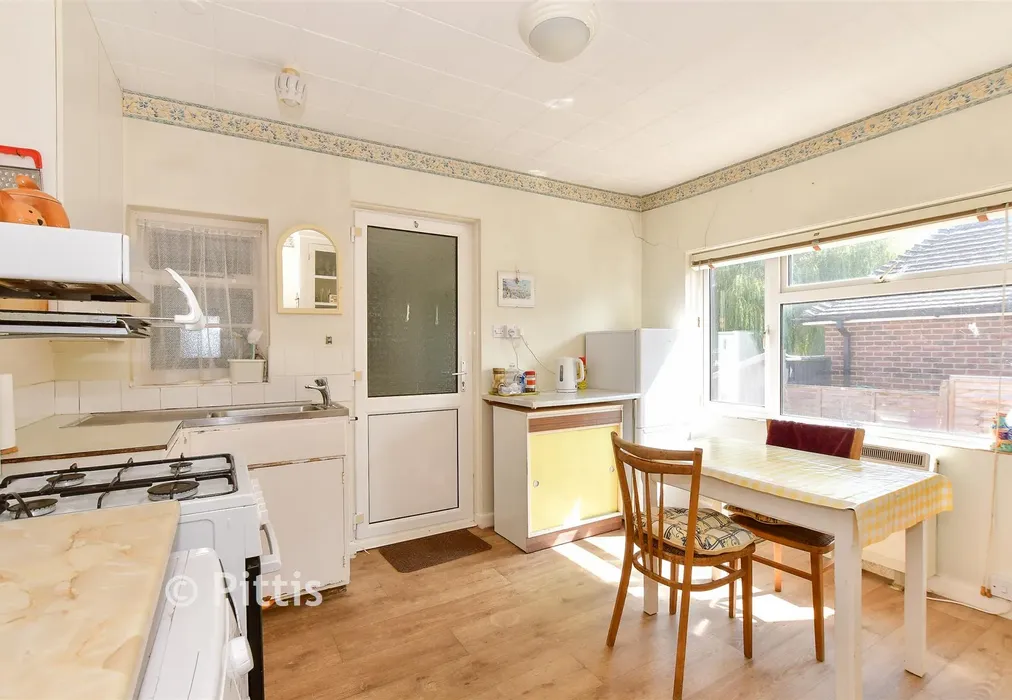 Kitchen/ Dining Room - Vinings Gardens, Sandown, Isle of Wight - Wards of Kent