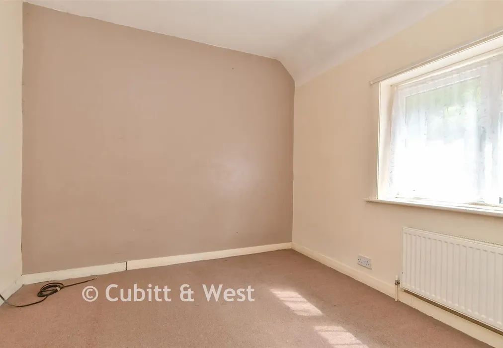 Bedroom 2 - Hodshrove Road, Brighton, East Sussex - Wards of Kent