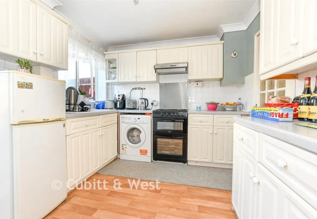 Kitchen - Thatcher Close, Crawley, West Sussex - Wards of Kent
