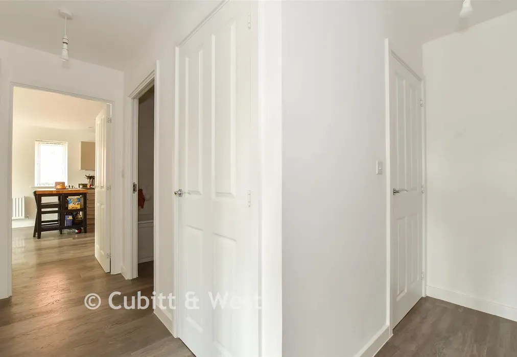 Hallway - Calvert Link, Horsham, West Sussex - Wards of Kent