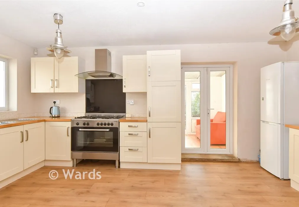 Kitchen/Diner - Whybornes Chase, Minster On Sea, Sheerness, Kent - Wards of Kent