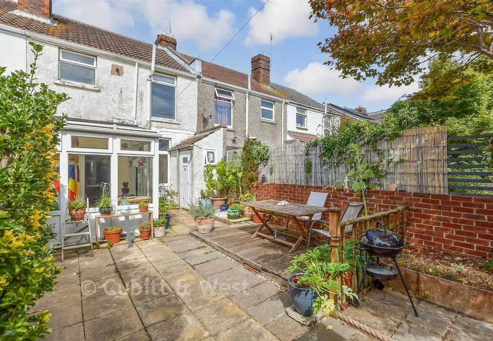 Rear Garden - Winstanley Road, Stamshaw, Portsmouth, Hampshire - Wards of Kent