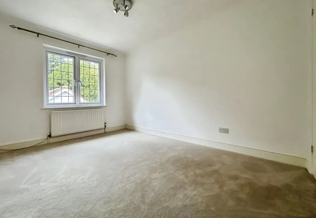 Bed 3 - Rammell Mews Frythe Way TN17 - Wards of Kent