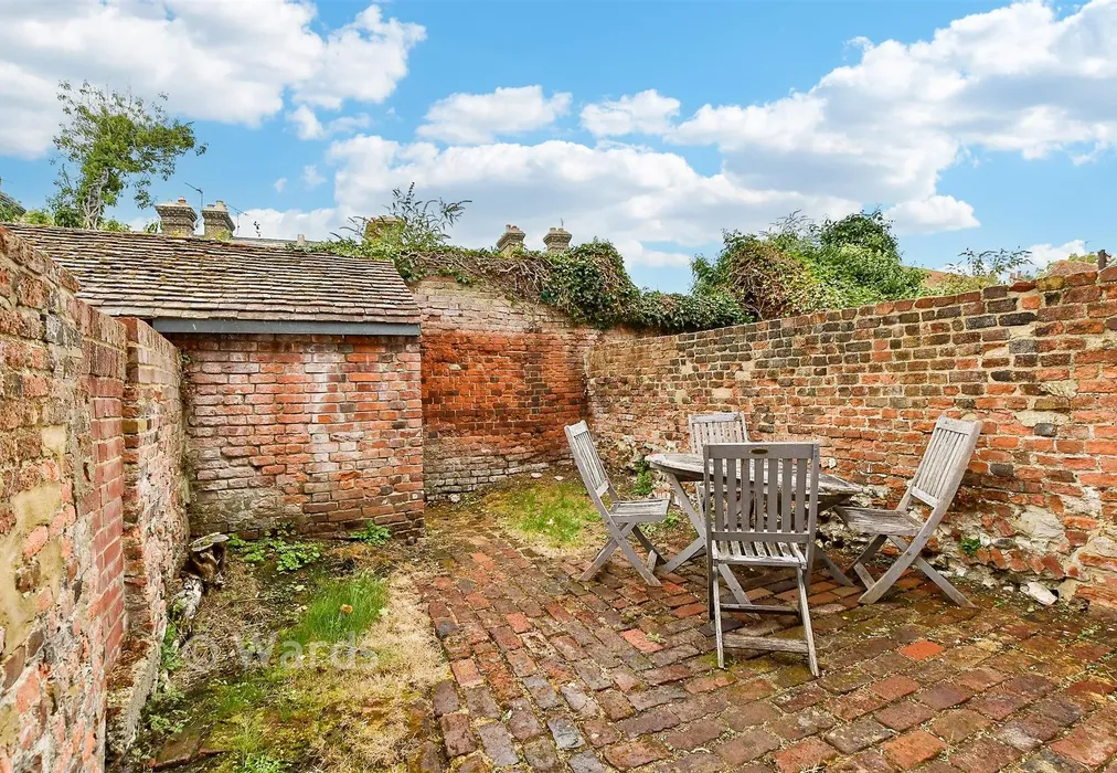 Rear Garden - Love Lane, Canterbury, Kent - Wards of Kent
