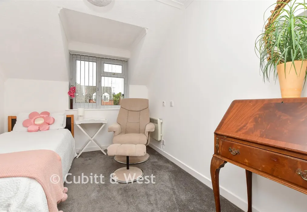 Bedroom 2 - Henbit Close, Tadworth, Surrey - Wards of Kent