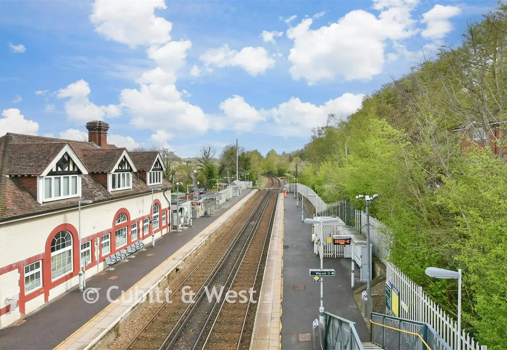 Surrounding Area - Prospect House, Outwood Lane, Chipstead, Surrey - Wards of Kent