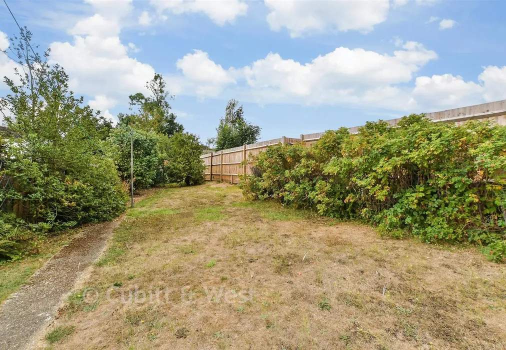 Rear Garden - Downhurst Road, Ewhurst, Surrey - Wards of Kent