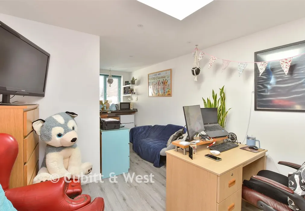Office - Farm Hill, Woodingdean, East Sussex - Wards of Kent