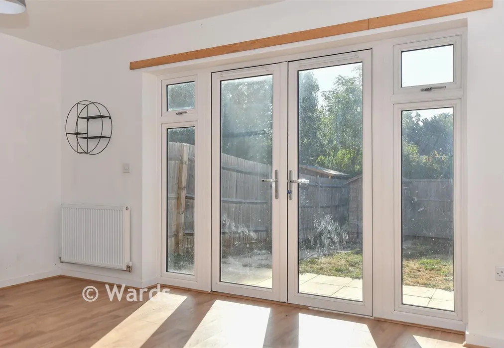 Internal Feature - Silver Birch Road, Headcorn, Kent - Wards of Kent