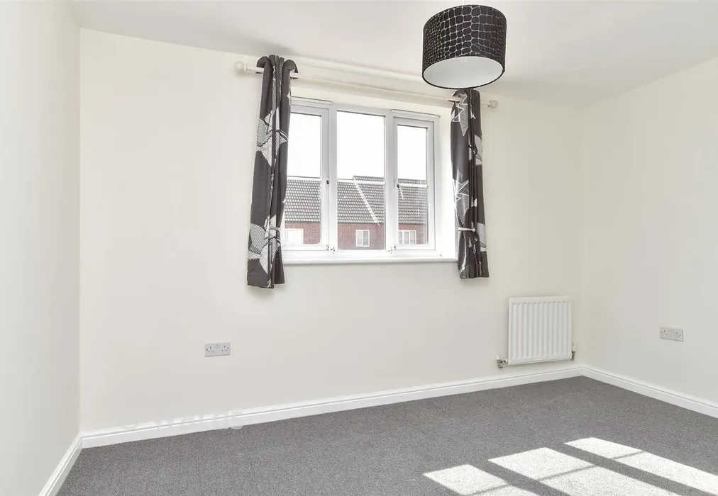 Bedroom 2 - Abelyn Avenue, Sittingbourne, Kent - Wards of Kent