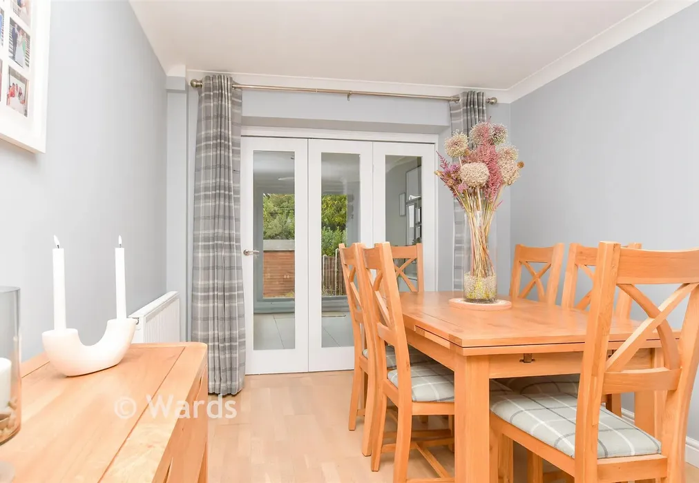 Dining Area - Valley View, Greenhithe, Kent - Wards of Kent
