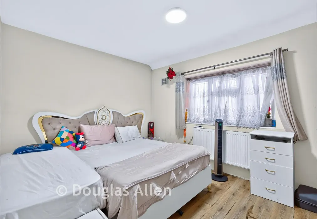 Bedroom - Prince Regent Lane, Plaistow, London - Wards of Kent