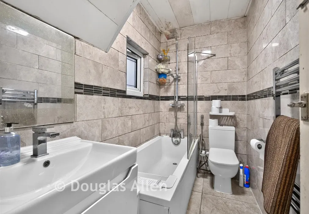 Bathroom - Prince Regent Lane, Plaistow, London - Wards of Kent