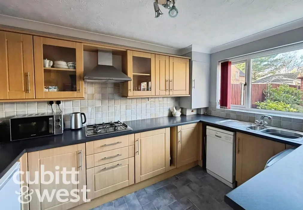  - Holcot Lane Portsmouth PO3 - Wards of Kent