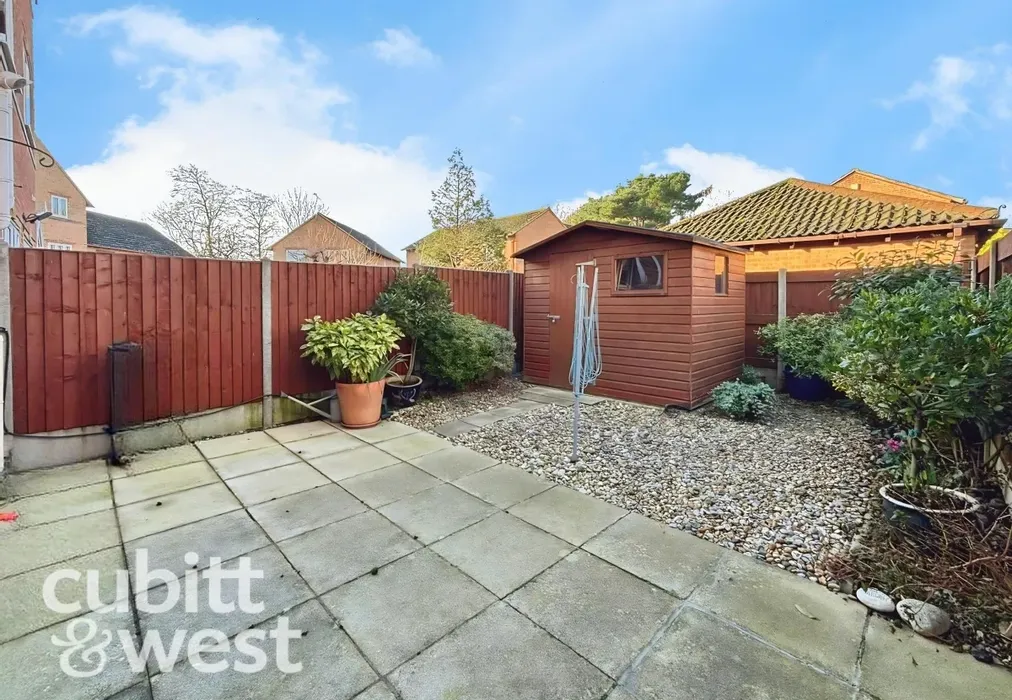  - Holcot Lane Portsmouth PO3 - Wards of Kent