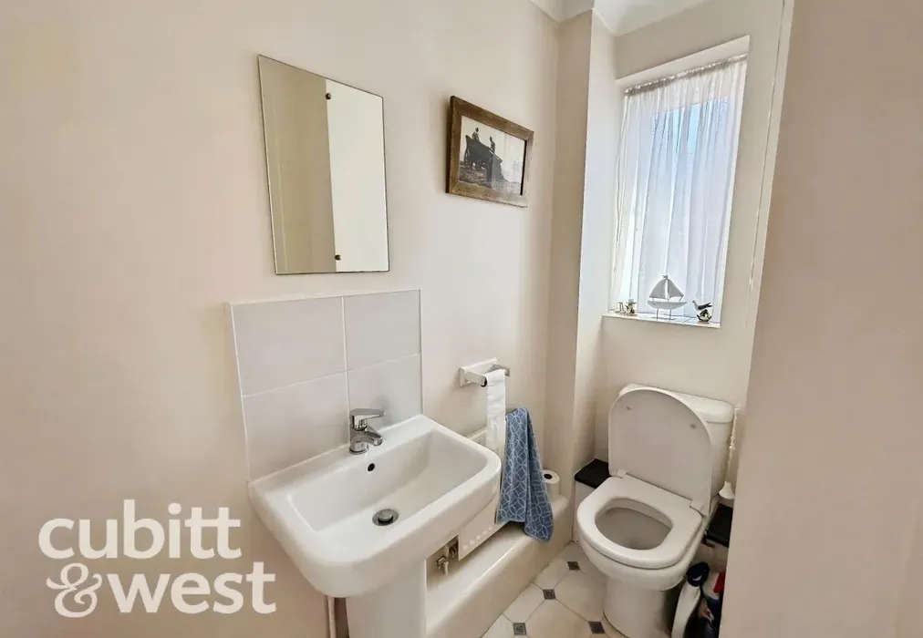  - Holcot Lane Portsmouth PO3 - Wards of Kent