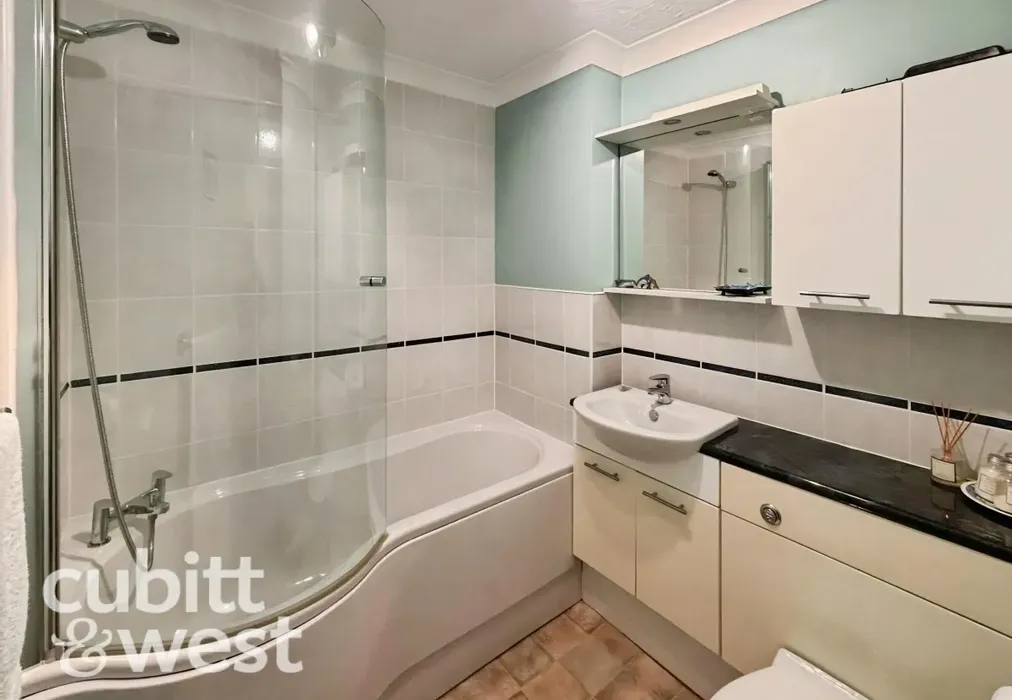  - Holcot Lane Portsmouth PO3 - Wards of Kent