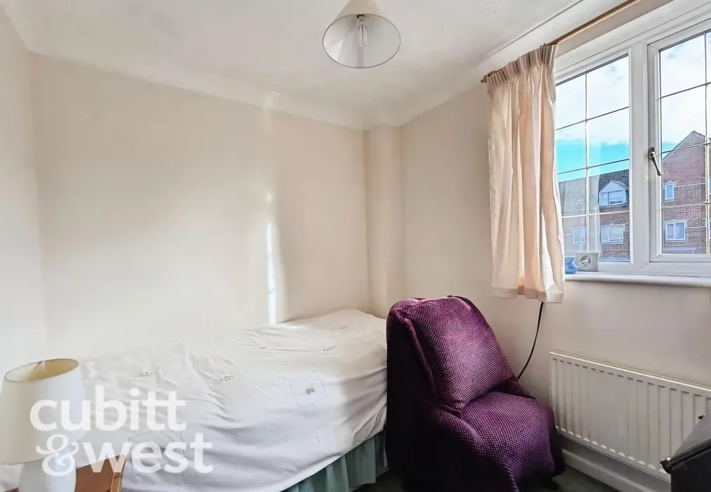  - Holcot Lane Portsmouth PO3 - Wards of Kent