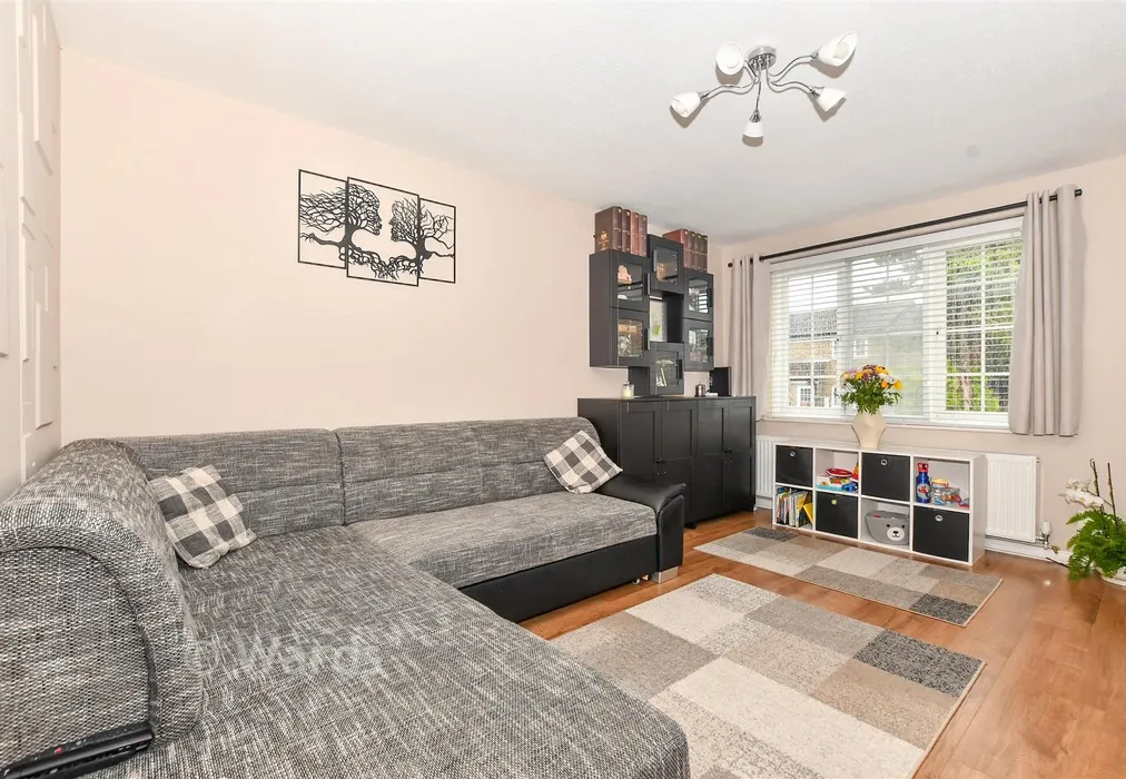 Lounge - Nutley Close, Ashford, Kent - Wards of Kent