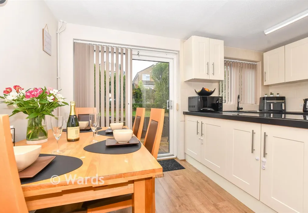 Kitchen /Diner - Nutley Close, Ashford, Kent - Wards of Kent