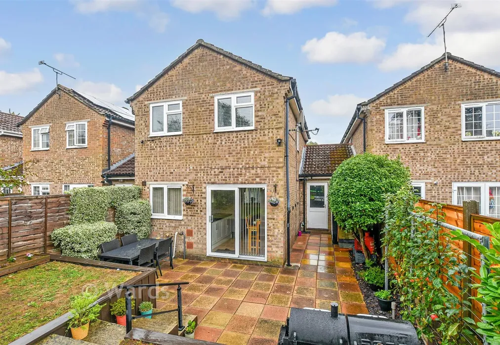 Rear Elevation - Nutley Close, Ashford, Kent - Wards of Kent