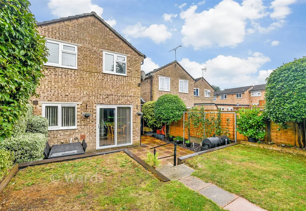Rear Garden - Nutley Close, Ashford, Kent - Wards of Kent