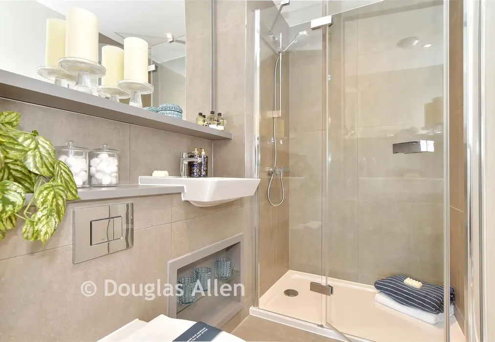En-Suite - The Holly, Kingsley Park, Centurion Way, Billericay, Essex - Wards of Kent