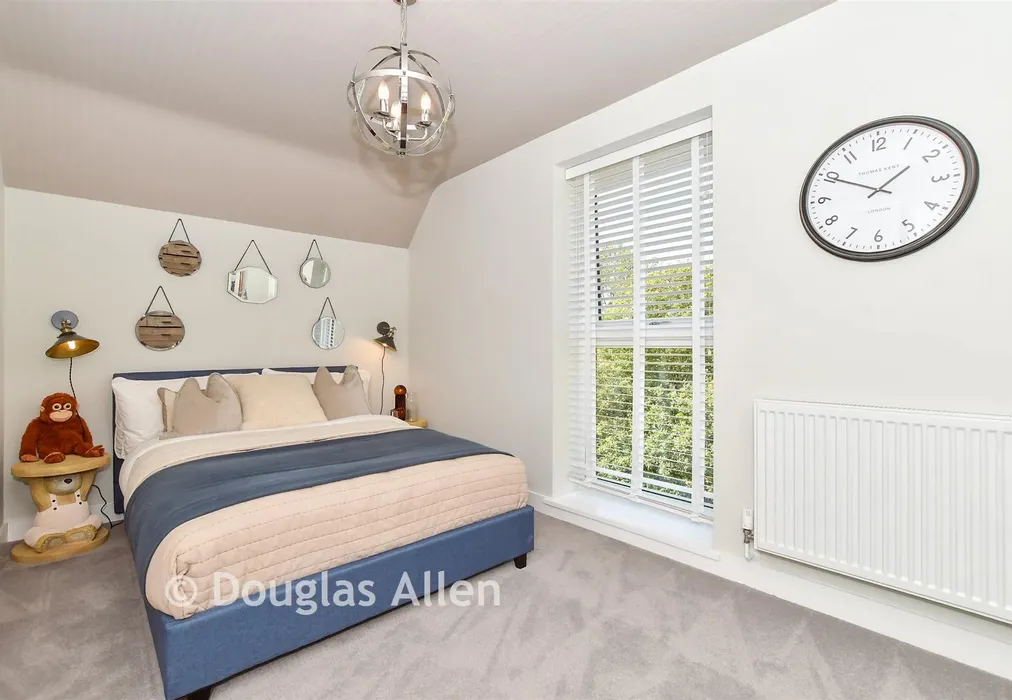 Bedroom 3 - The Holly, Kingsley Park, Centurion Way, Billericay, Essex - Wards of Kent