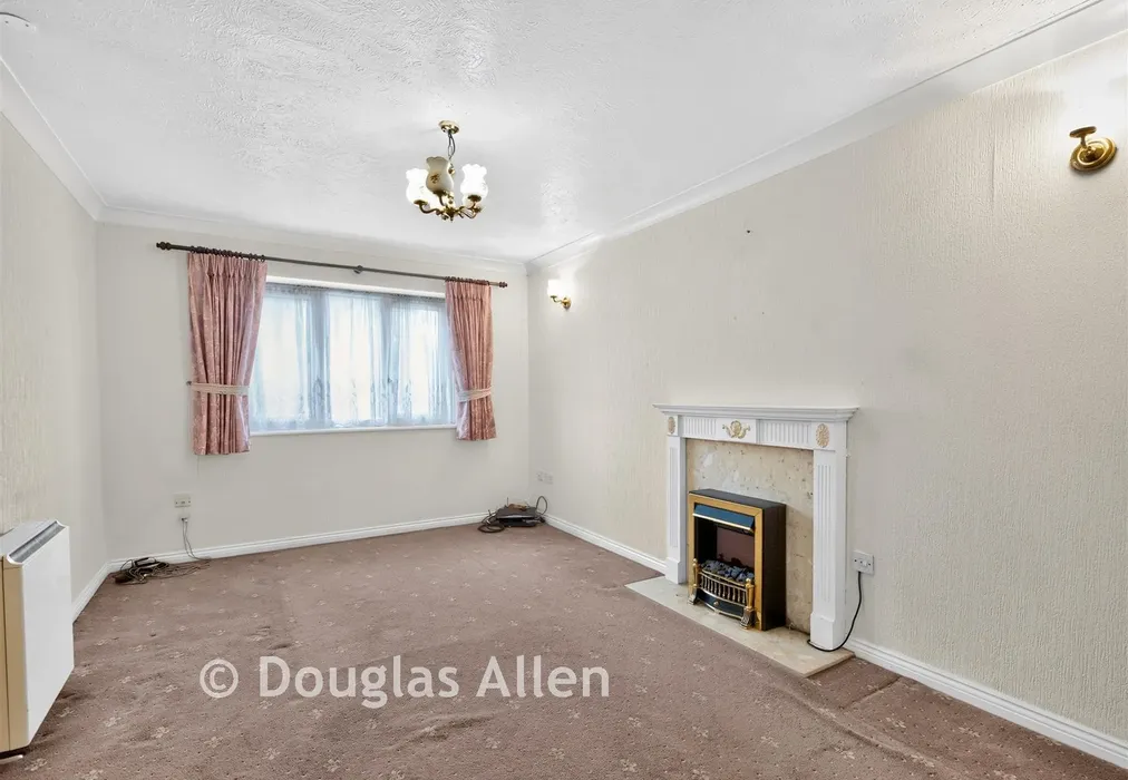 Lounge - Cunningham Close, Chadwell Heath, Essex - Wards of Kent
