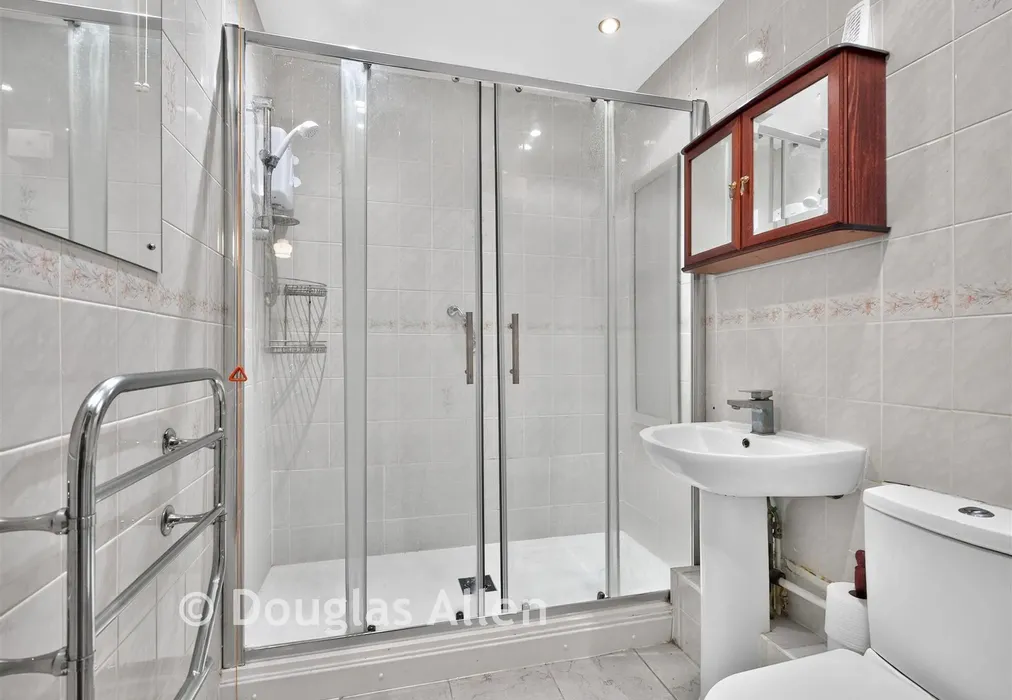 Shower Room - Cunningham Close, Chadwell Heath, Essex - Wards of Kent