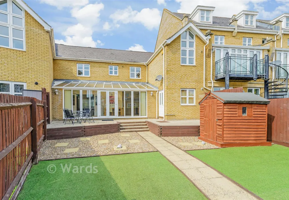 Rear Elevation - Sandpiper Close, Greenhithe, Kent - Wards of Kent