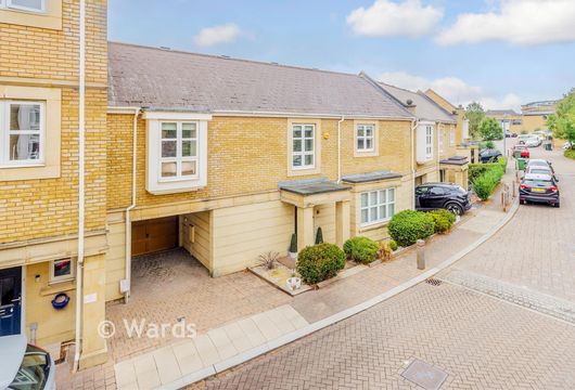 Sandpiper Close, Greenhithe, Kent - Wards of Kent