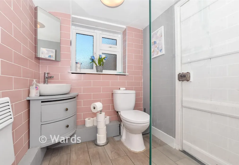 Shower Room - The Street, Mersham, Kent - Wards of Kent