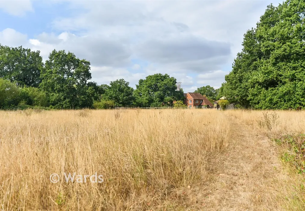 External Lifestyle Photograph - Waterman Quarters, Headcorn, Ashford, Kent - Wards of Kent